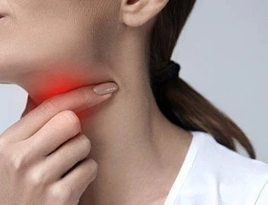 Πονόλαιμος: Φυσικές λύσεις αντιμετώπισης